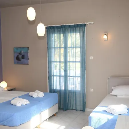 蓝天酒店 3* 加利萨斯